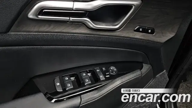 Kia Sportage 2021 — Фото 17/20