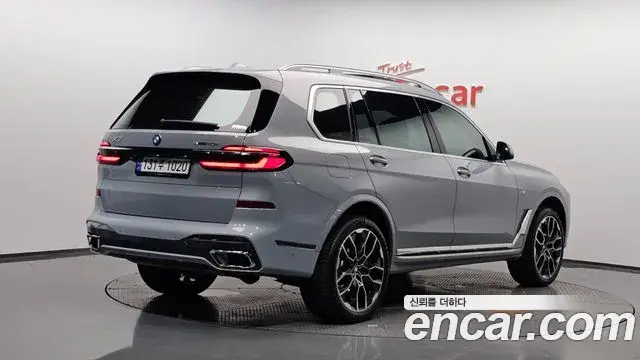 BMW X7 2024 — ფოტო 18/42