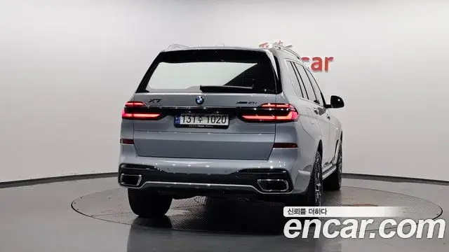 BMW X7 2024 — ფოტო 35/42