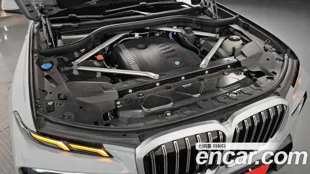 BMW X7 2024 — ფოტო 17/42