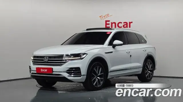 Volkswagen Touareg 2021 — Şəkil 17/20