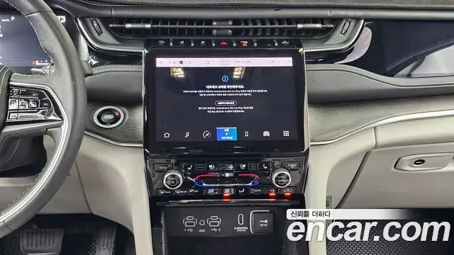 Jeep Grand Cherokee 2022 — ფოტო 12/33