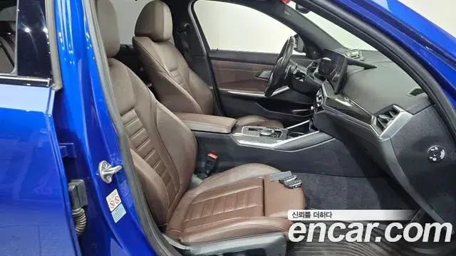 BMW 3 Series 2023 — Şəkil 16/33