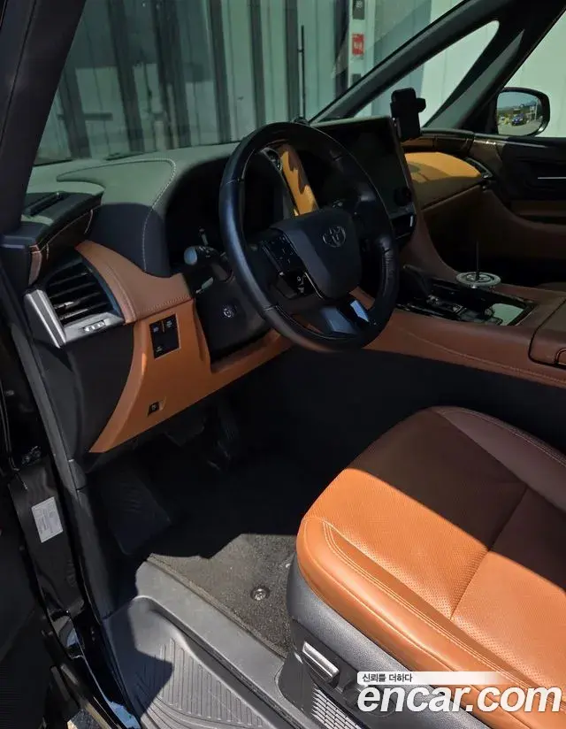 Toyota Alphard 2024 — ფოტო 7/10