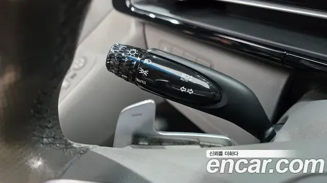 Hyundai Staria 2021 — Фото 16/20