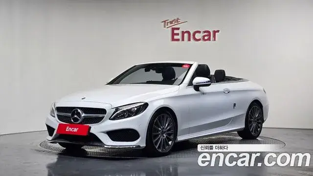 Mercedes-Benz C-Class 2018 — ფოტო 19/20