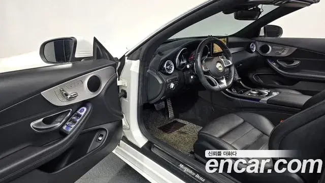 Mercedes-Benz C-Class 2018 — ფოტო 9/20