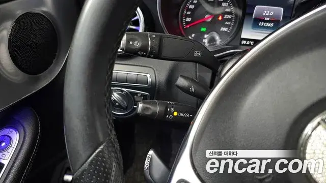 Mercedes-Benz C-Class 2018 — ფოტო 2/20