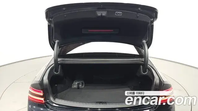 Genesis G80 2022 — ფოტო 33/36