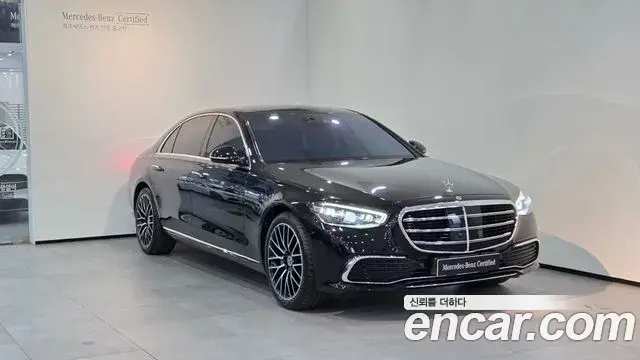 Mercedes-Benz S-Class 2025 — Photo 3/14