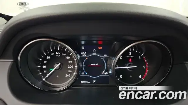Land Rover Discovery Sport 2019 — Şəkil 9/32