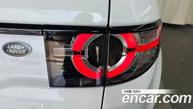 Land Rover Discovery Sport 2019 — Şəkil 11/32
