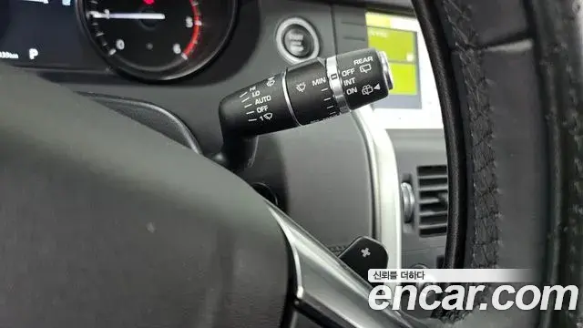 Land Rover Discovery Sport 2019 — Şəkil 18/32