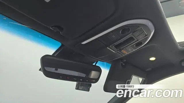 Genesis G70 2018 — ფოტო 31/33