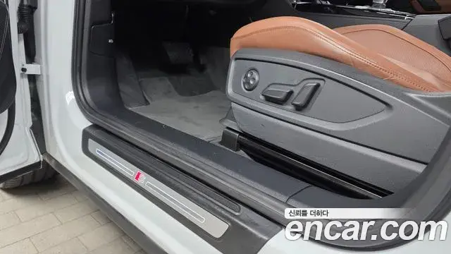 Audi Q5 2021 — Photo 27/33