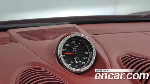 Porsche 718 Boxster 2019 — Şəkil 23/31
