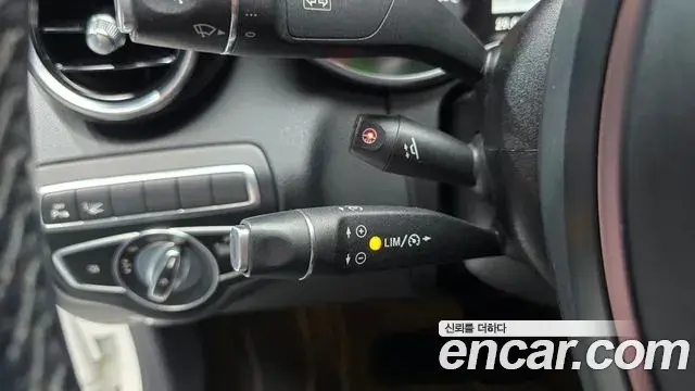 Mercedes-Benz C-Class 2018 — ფოტო 21/34