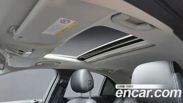 Mercedes-Benz C-Class 2018 — ფოტო 1/34