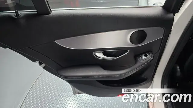 Mercedes-Benz C-Class 2018 — ფოტო 6/34