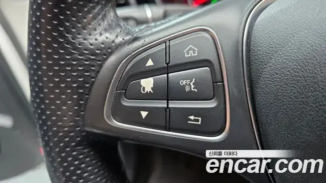 Mercedes-Benz C-Class 2018 — ფოტო 29/34