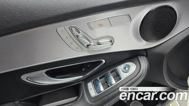 Mercedes-Benz C-Class 2018 — ფოტო 24/34
