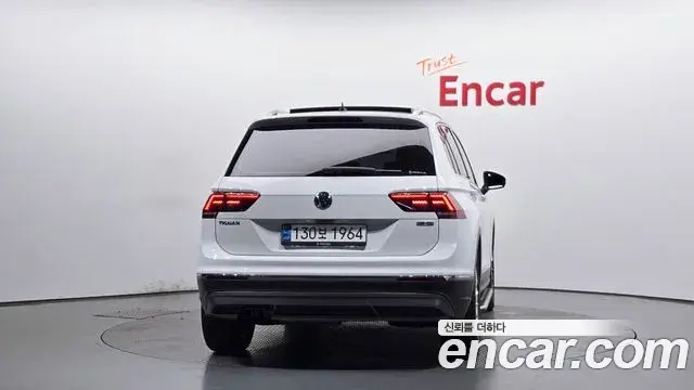 Volkswagen Tiguan 2020 — Фото 4/20