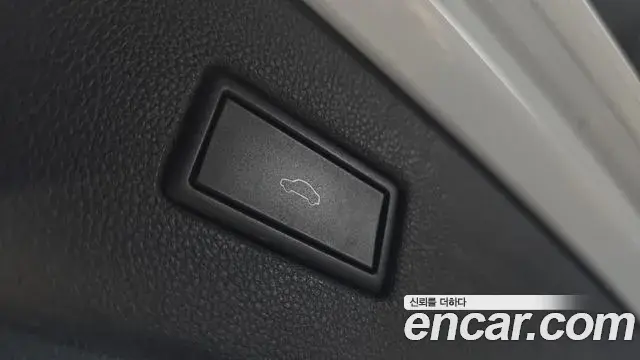 Volkswagen Tiguan 2020 — ფოტო 20/35