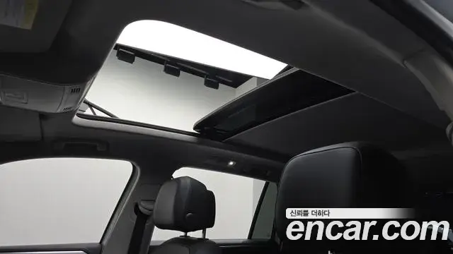 Volkswagen Tiguan 2020 — ფოტო 29/35