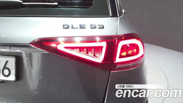 Mercedes-Benz GLE-Class 2022 — ფოტო 24/32