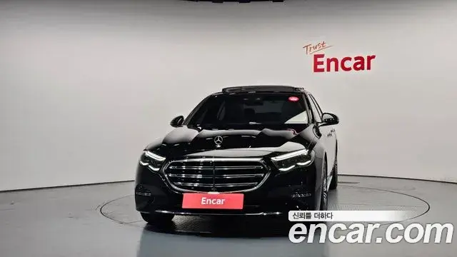 Mercedes-Benz E-Class 2026 — Photo 3/38