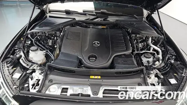 Mercedes-Benz E-Class 2026 — Photo 15/38