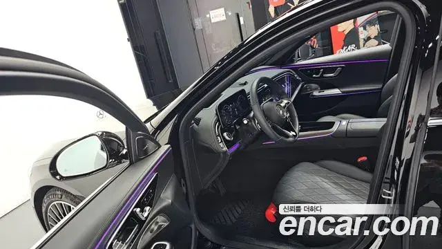 Mercedes-Benz E-Class 2026 — Photo 8/38