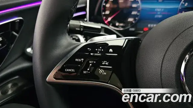 Mercedes-Benz E-Class 2026 — Photo 33/38
