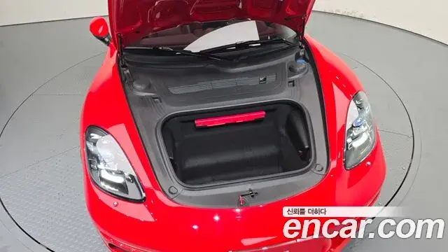 Porsche 718 Boxster 2018 — Şəkil 12/31