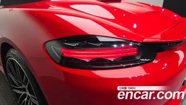 Porsche 718 Boxster 2018 — Şəkil 10/31