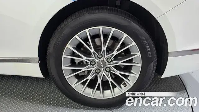 Genesis G80 2023 — Şəkil 18/38