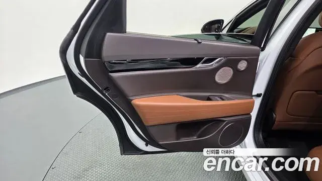 Genesis G80 2023 — Şəkil 14/38
