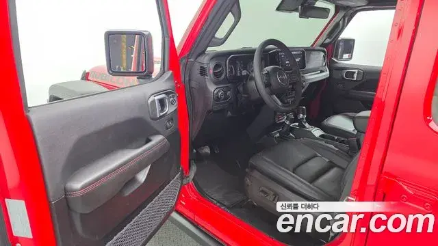 Jeep Wrangler 2024 — Photo 15/33