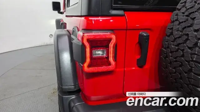Jeep Wrangler 2024 — Photo 9/33