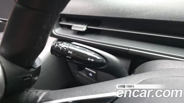 Hyundai Staria 2023 — Фото 17/20