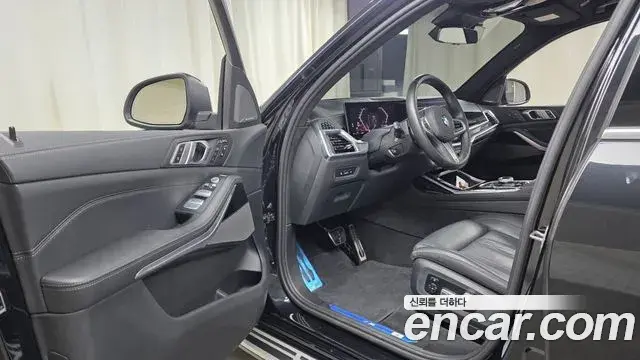 BMW X7 2024 — Photo 4/36