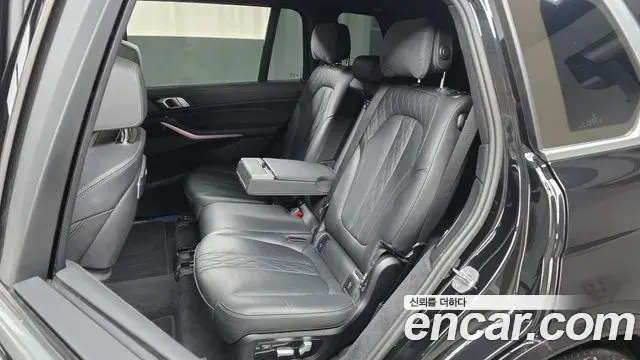 BMW X7 2024 — Photo 34/36