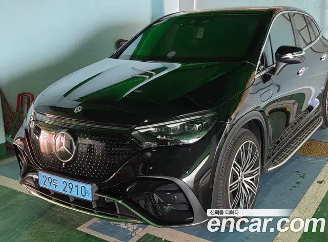 Mercedes-Benz EQE SUV 2023 — Şəkil 4/9