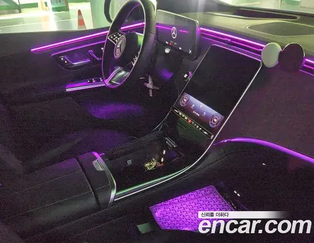 Mercedes-Benz EQE SUV 2023 — Şəkil 7/9