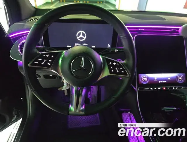 Mercedes-Benz EQE SUV 2023 — Şəkil 8/9