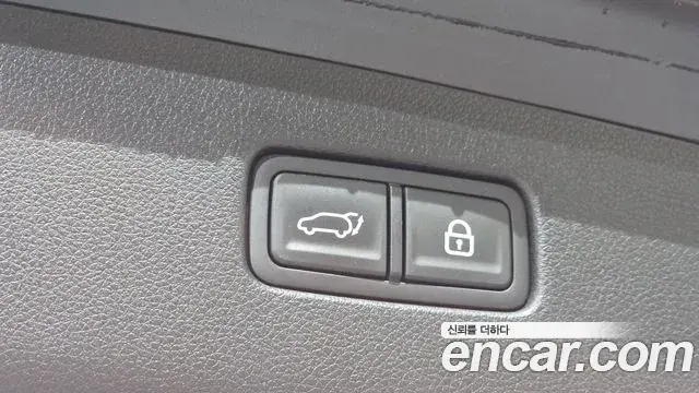 Genesis GV70 2021 — Photo 14/33