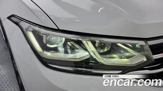 Volkswagen Tiguan 2022 — Photo 20/34