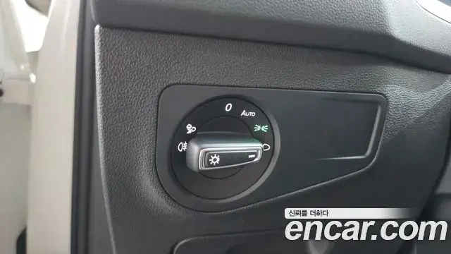 Volkswagen Tiguan 2022 — Photo 7/34