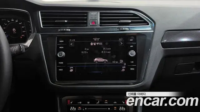 Volkswagen Tiguan 2022 — Photo 34/34