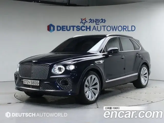 Bentley Bentayga 2021 — Photo 1/20